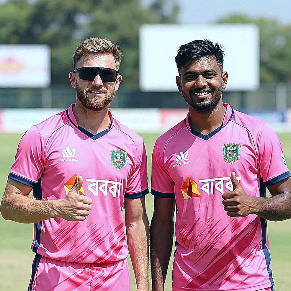 নাসিম শাহর কাঁধ: তিনটি টাইমলাইন, একটি লেজার এন্ট্রি
